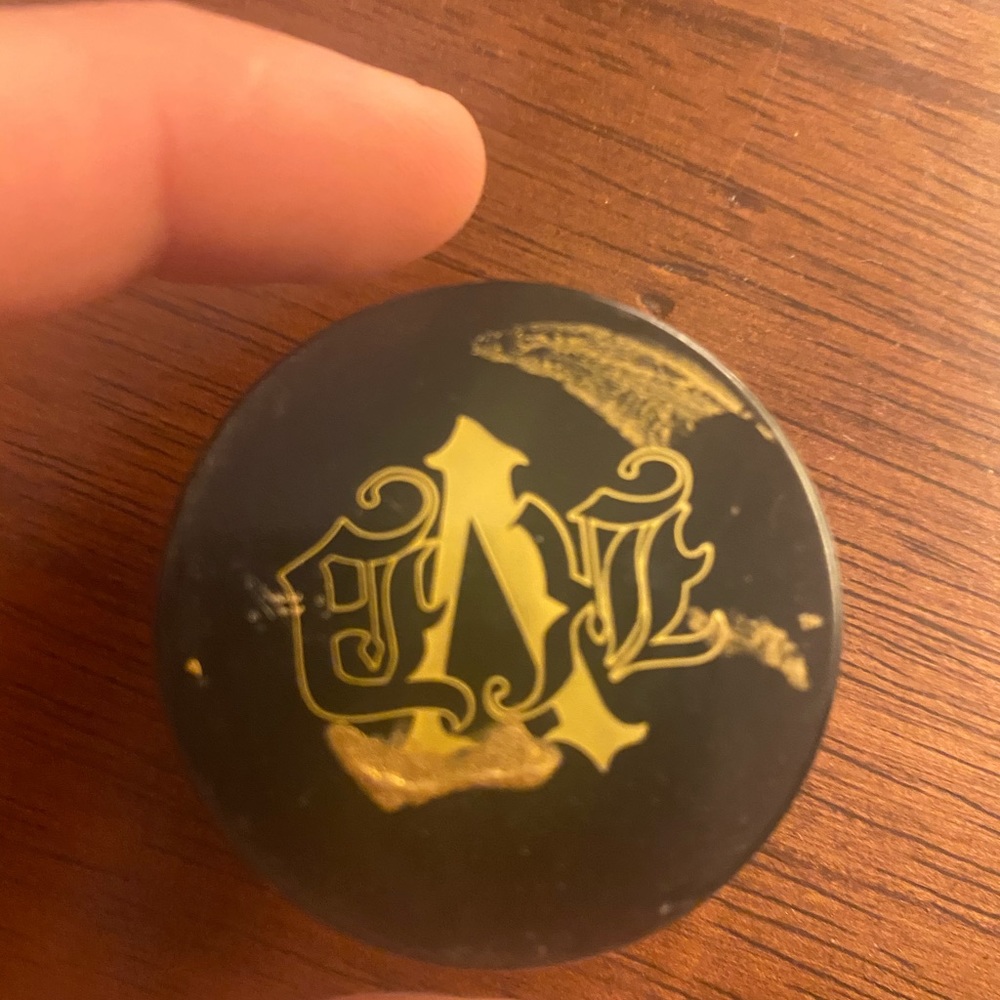 Kat von D eyeshadow
